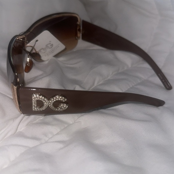 Sunglasses DG - Picture 3 of 6